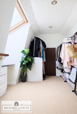 Loft Room- click for photo gallery